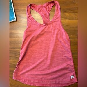 Vuori Lux Performance Tank